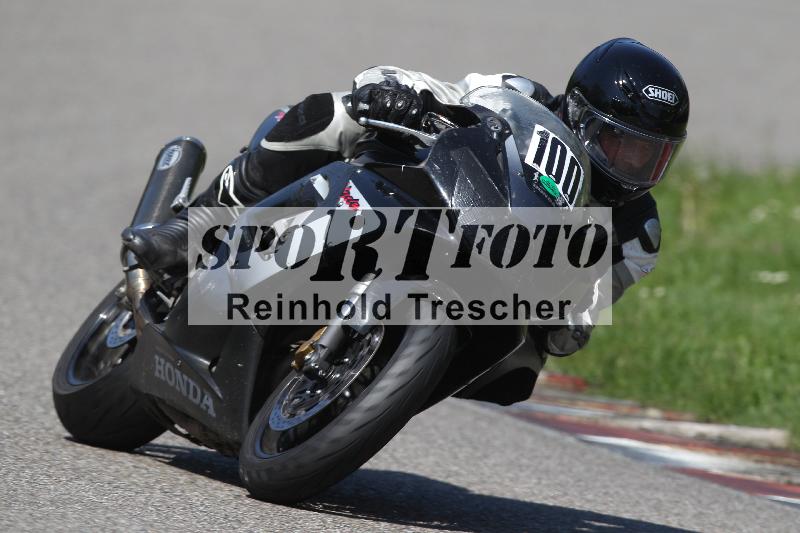 Archiv-2025/11 29.04.2025 PROMAX ADR/Gruppe gruen/100